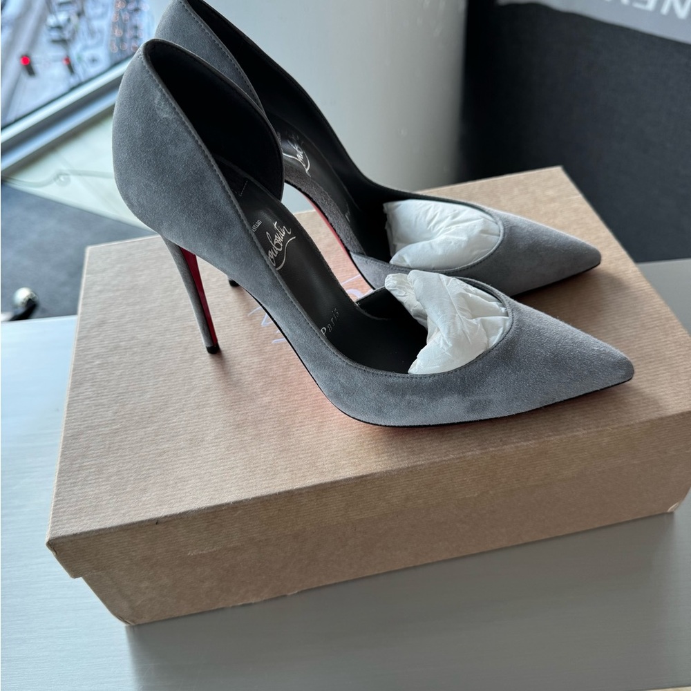 Christian Louboutin Iriza 100 suede pump